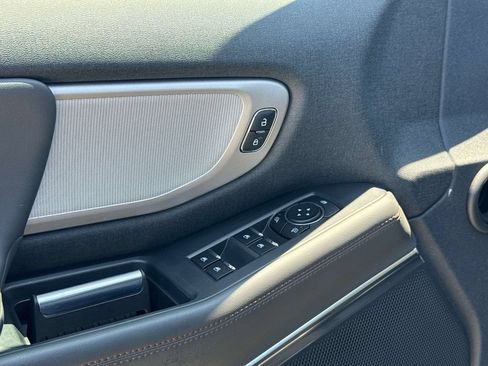 Used 2025 Ford Expedition Active RWD image 26