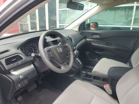 Used 2016 Honda CR-V LX image 2