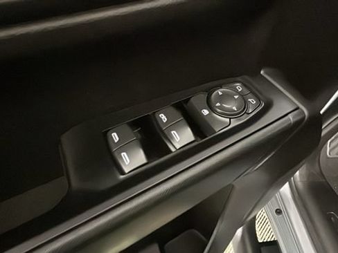 Used 2019 Chevrolet Silverado 1500 Custom w/ Custom Value Package AWD/4WD image 11
