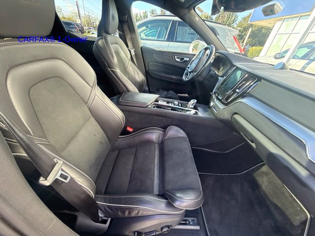 Used 2019 Volvo XC60 T8 R-Design AWD/4WD image 4