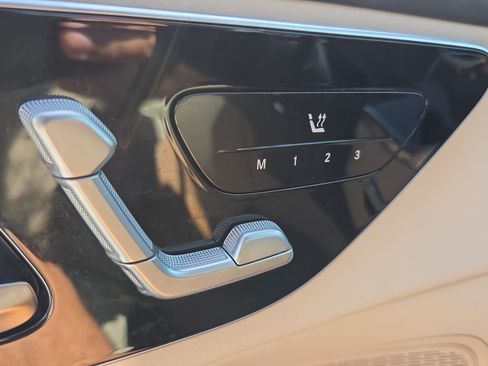 Used 2023 Mercedes-Benz GLC 300 4MATIC image 18