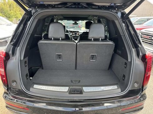 Used 2022 Cadillac XT6 Premium Luxury w/ Technology Package image 10