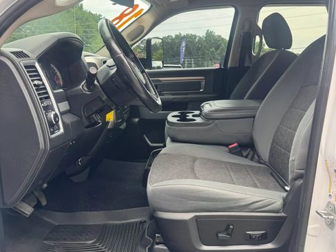 Used 2018 RAM 2500 Big Horn AWD/4WD image 32
