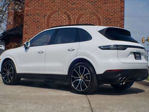 Used 2021 Porsche Cayenne S AWD/4WD image 7