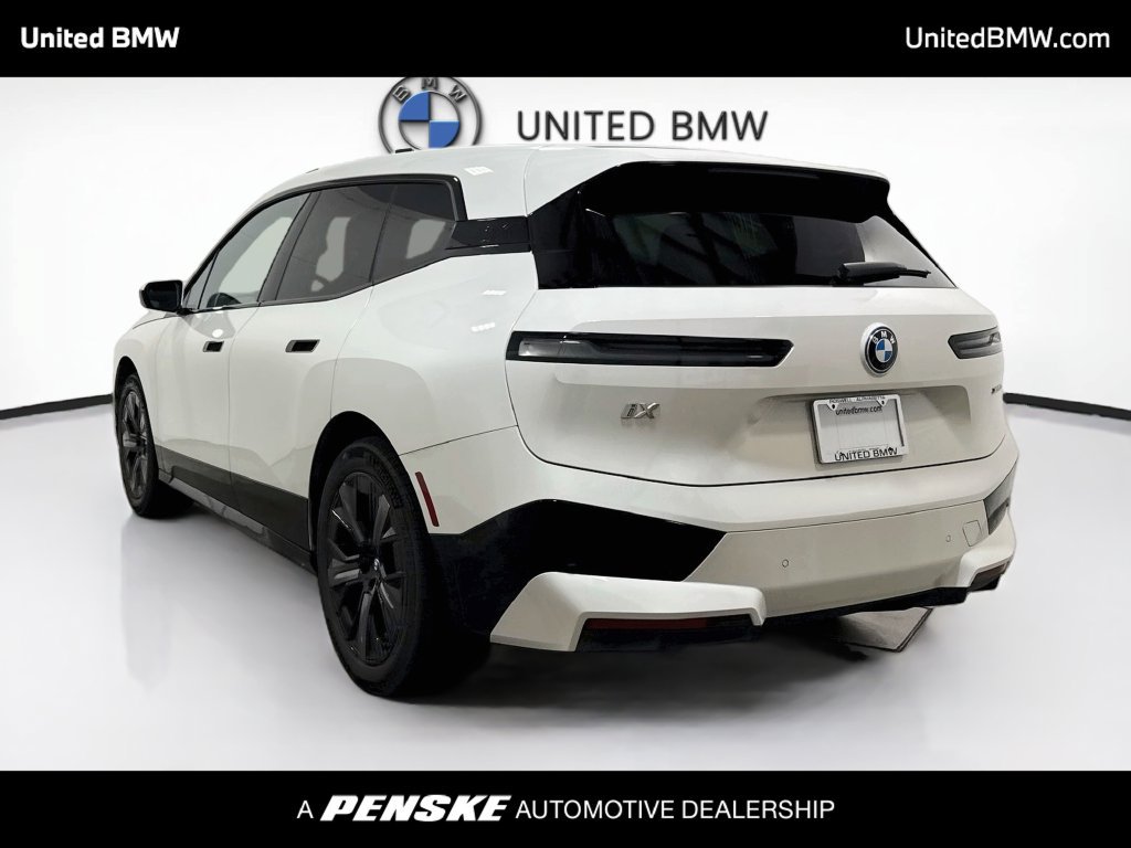 Certified 2024 BMW iX xDrive50 w/ Sport Package AWD/4WD image 7
