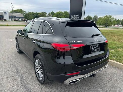 Used 2026 Mercedes-Benz GLC 300 4MATIC image 3