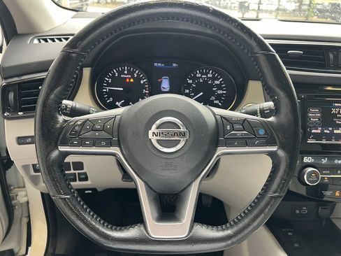 Used 2022 Nissan Rogue Sport SV w/ Technology Package AWD/4WD image 7