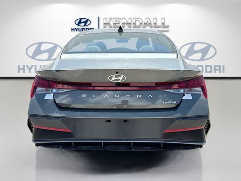 New 2026 Hyundai Elantra Limited FWD image 5