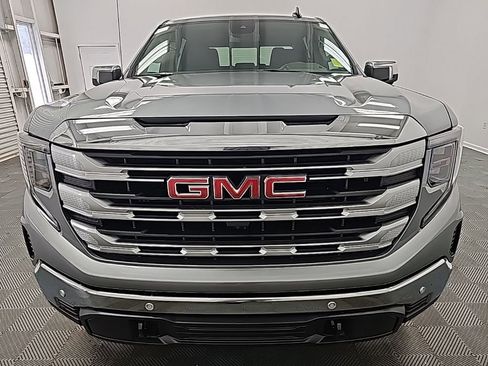 New 2026 GMC Sierra 1500 SLE w/ Preferred Package image 3