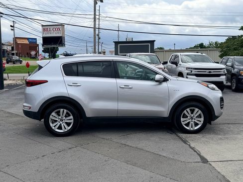 Used 2019 Kia Sportage LX w/ LX Popular Package AWD/4WD image 7