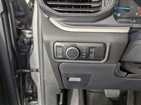 Used 2024 Ford Explorer XLT image 58