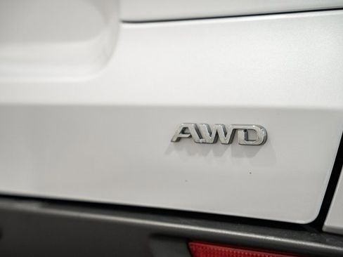 Used 2023 Toyota bZ4X Limited image 8