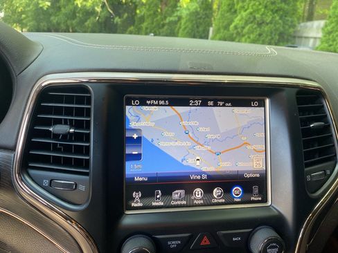 Used 2014 Jeep Grand Cherokee Summit AWD/4WD image 16