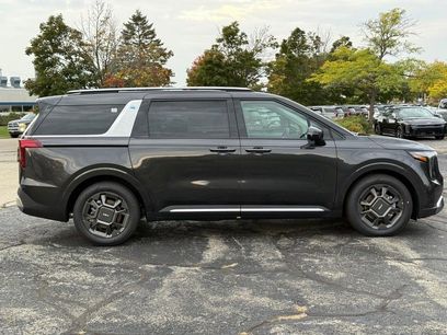 New 2026 Kia Carnival SX