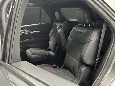 Used 2025 Ford Explorer ST w/ Sun And Sound Package AWD/4WD image 24