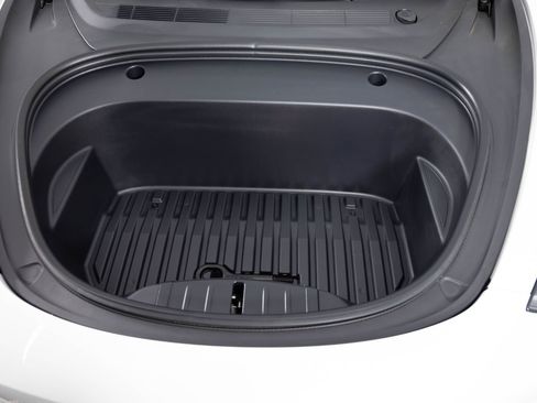 Used 2023 Tesla Model 3 Standard Range RWD image 38