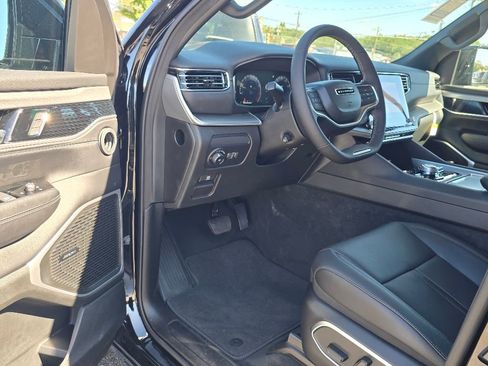 New 2025 Jeep Wagoneer Series II image 4