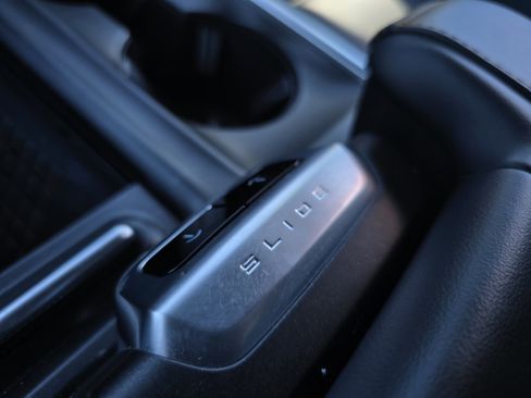 Used 2025 Ford Expedition Tremor AWD/4WD image 35