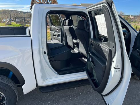 New 2026 Toyota Tundra SR5 image 10