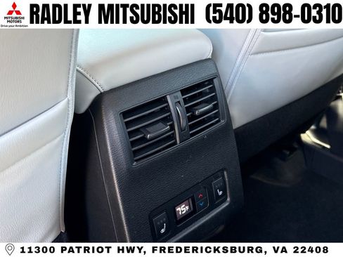Used 2024 Mitsubishi Outlander SEL AWD/4WD image 12