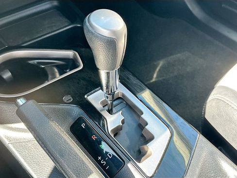 Used 2017 Toyota RAV4 Limited w/ Advanced Technology Package image 17