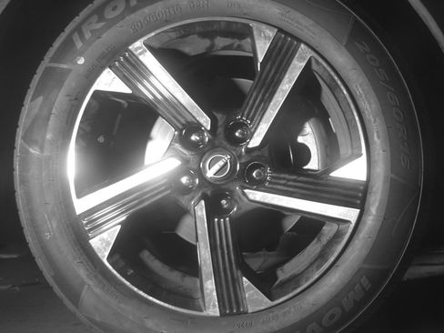 Used 2025 Nissan Sentra SV FWD image 13