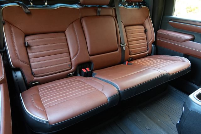 Used 2024 GMC Sierra 2500 Denali Ultimate w/ Max Trailering Package AWD/4WD image 17