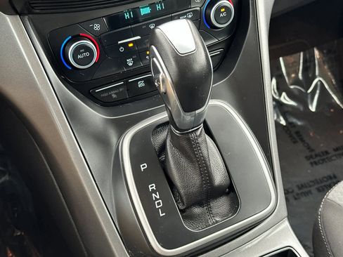 Used 2018 Ford C-MAX SE image 21