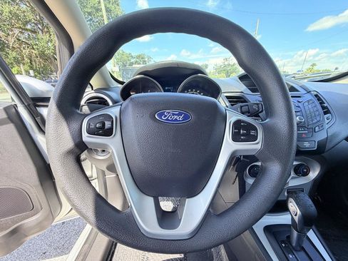 Used 2019 Ford Fiesta SE FWD image 18