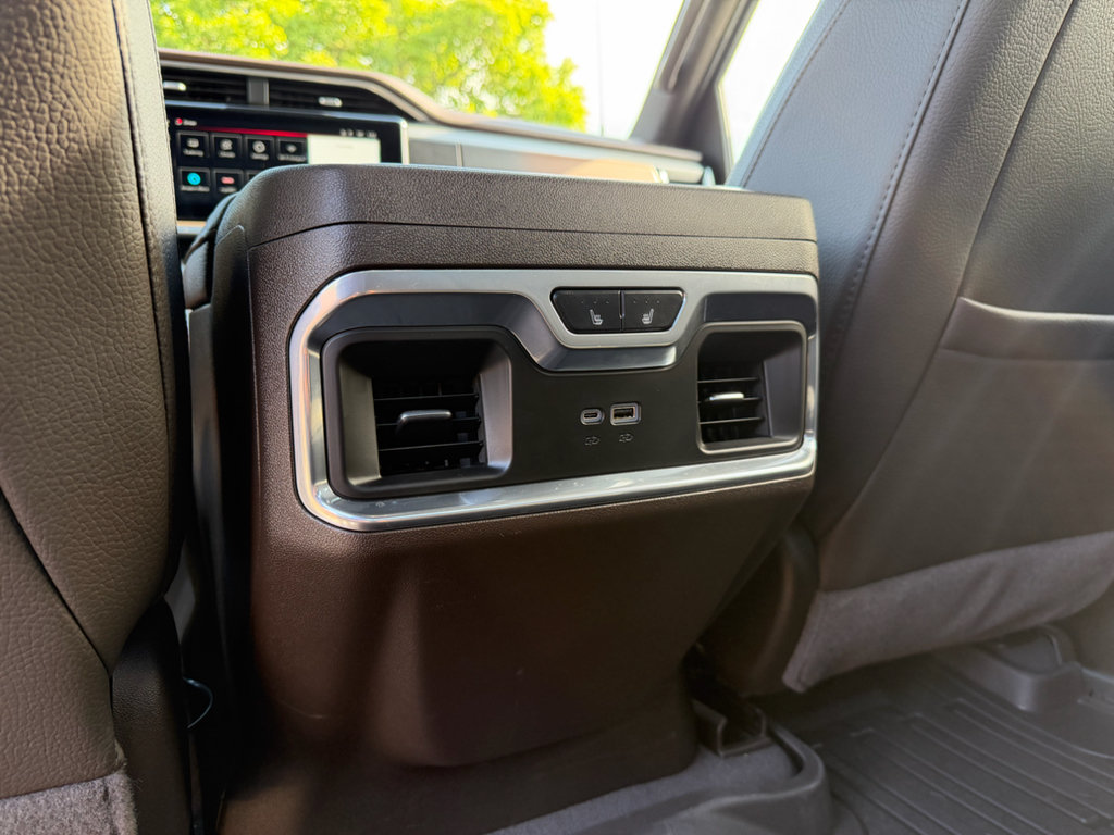 Used 2024 GMC Sierra 3500 Denali w/ Denali Reserve Package AWD/4WD image 15