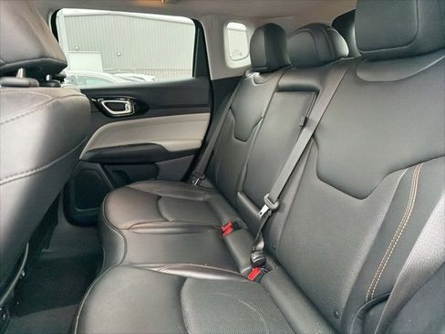 Used 2022 Jeep Compass Limited image 25