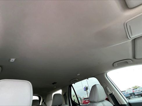 Used 2025 Honda Pilot EX-L image 13