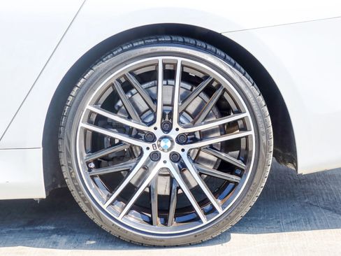 Used 2016 BMW 750i xDrive AWD/4WD image 27