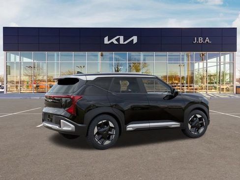 New 2027 Kia Seltos S FWD image 6