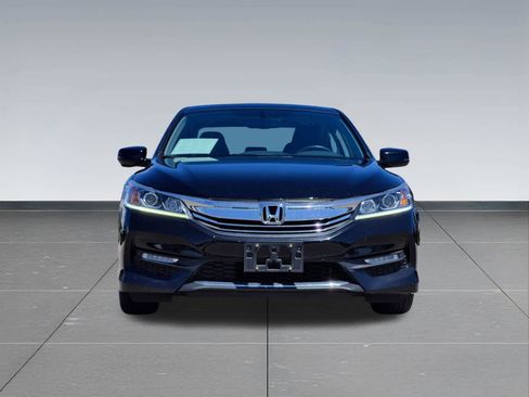 Certified 2017 Honda Accord EX-L image 6