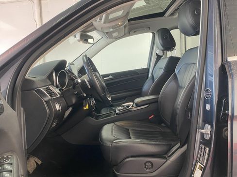 Used 2017 Mercedes-Benz GLS 450 4MATIC image 25