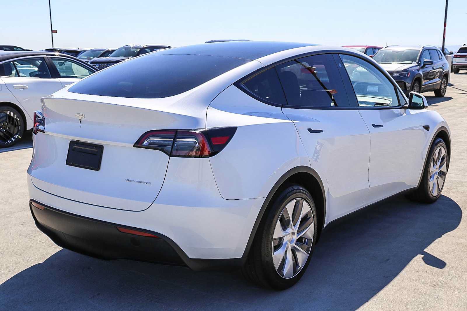 Used 2023 Tesla Model Y Long Range AWD/4WD image 8