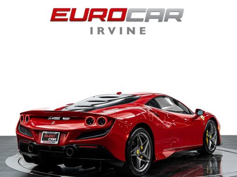 Used 2021 Ferrari F8 Tributo RWD image 5