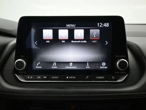 Used 2024 Nissan Rogue S AWD/4WD image 14