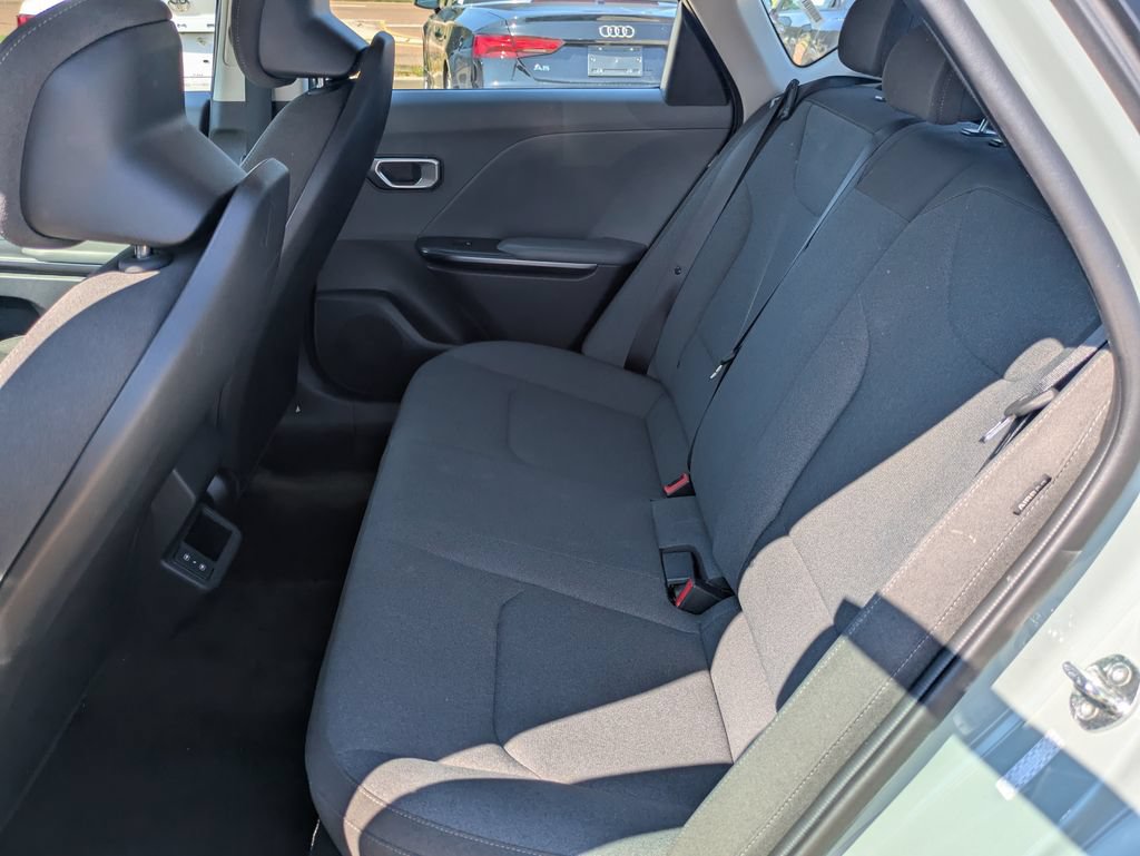 Used 2025 Kia K4 FWD image 6