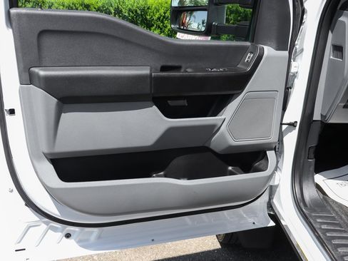 Used 2024 Ford F450 XL w/ XL Chrome Package image 17