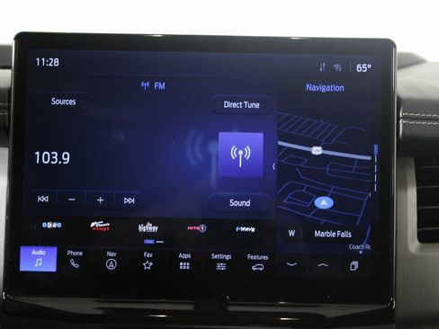 Certified 2024 Ford Expedition XLT image 13