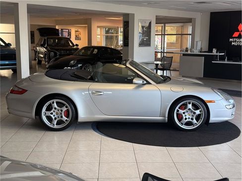 Used 2006 Porsche 911 Carrera S image 9