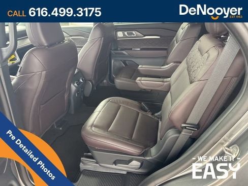 Used 2025 Ford Explorer Platinum w/ Ultimate Package AWD/4WD image 16