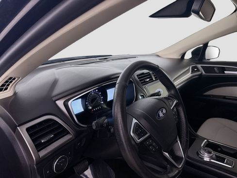 Used 2019 Ford Fusion SE w/ Equipment Group 151A image 23