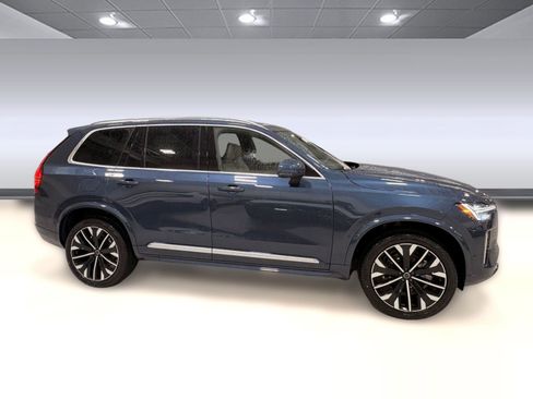 New 2026 Volvo XC90 B6 Plus w/ Protection Package Premier AWD/4WD image 8