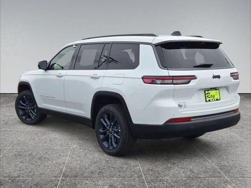 New 2026 Jeep Grand Cherokee L Limited AWD/4WD image 10