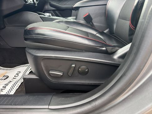 Used 2025 Ford Escape ST-Line image 18