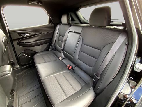 Used 2022 Chevrolet TrailBlazer RS w/ Sun and Liftgate Package FWD image 20