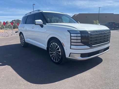 Used 2026 Hyundai Palisade Calligraphy AWD/4WD image 2